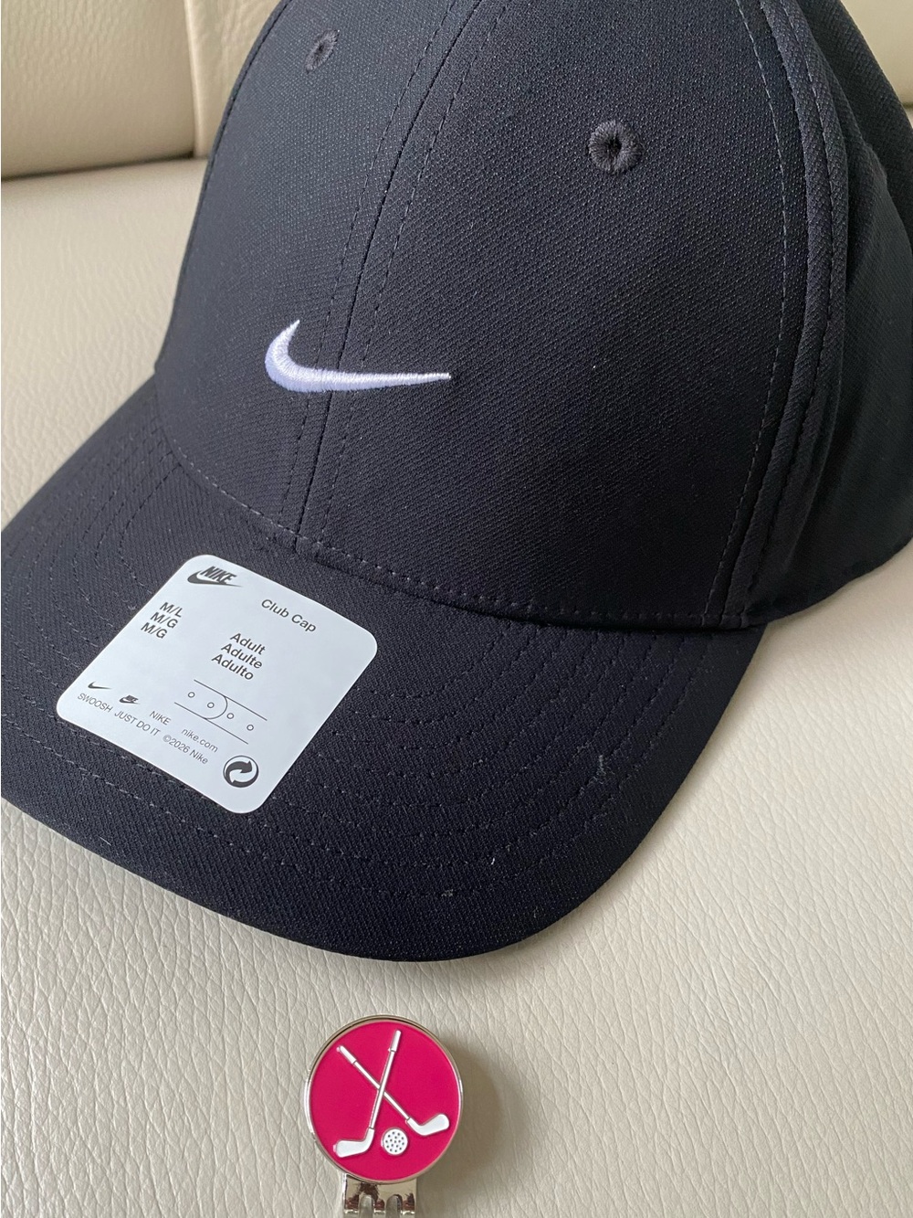 Nike cap-golf marker clip